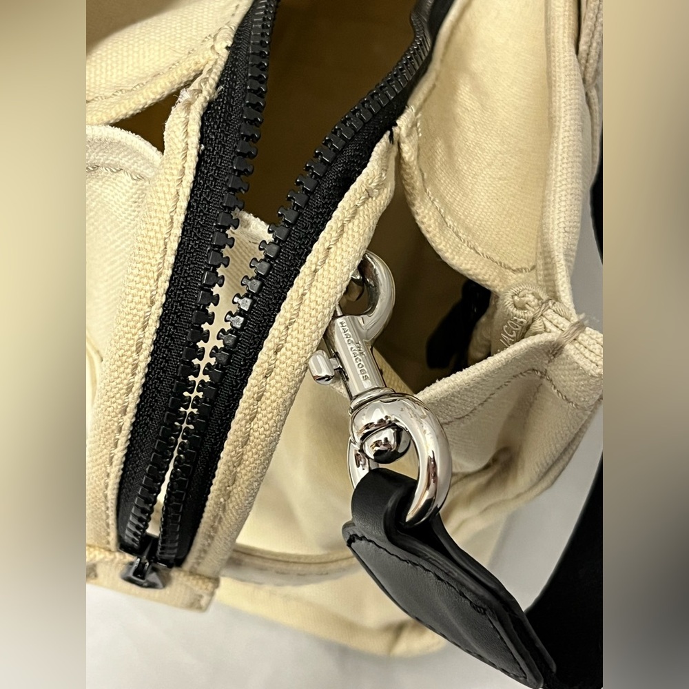 Marc Jacobs The Tote Bag Canvas Medium Beige - Picture 8 of 15